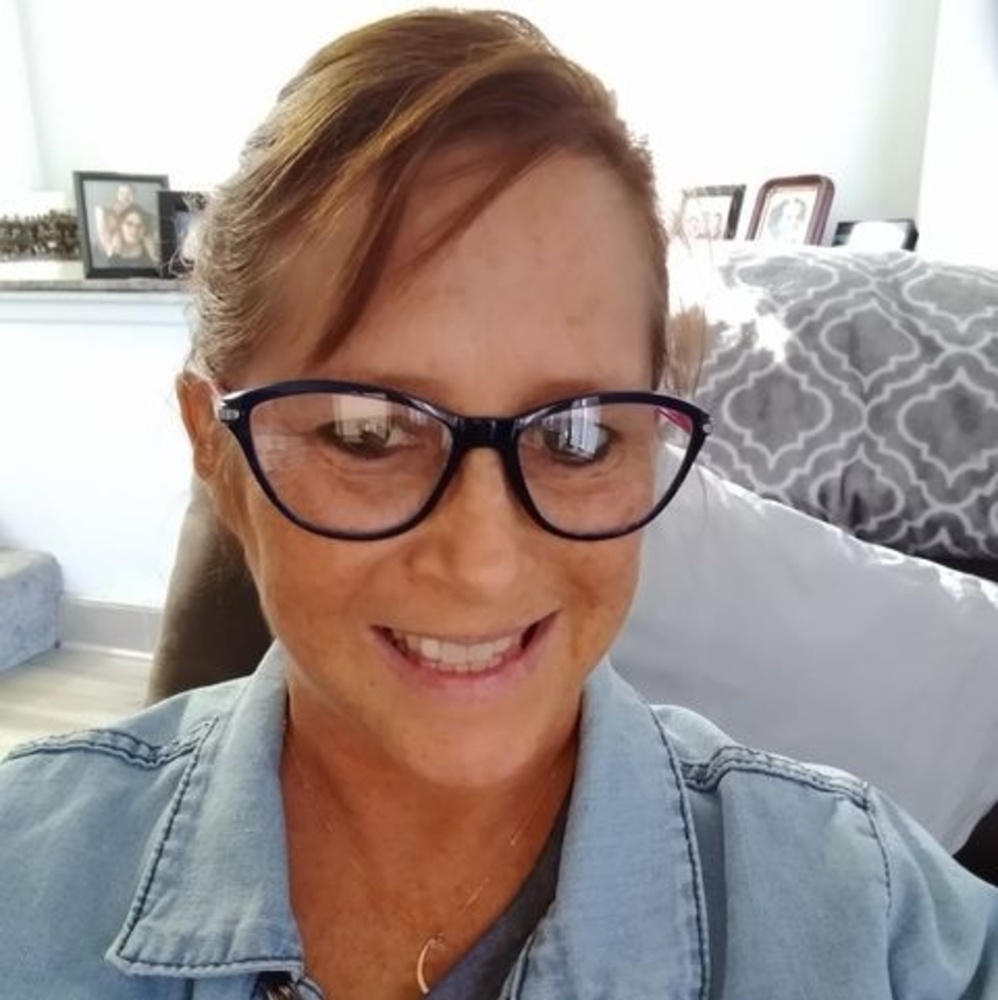Meet your Posher, Stacy